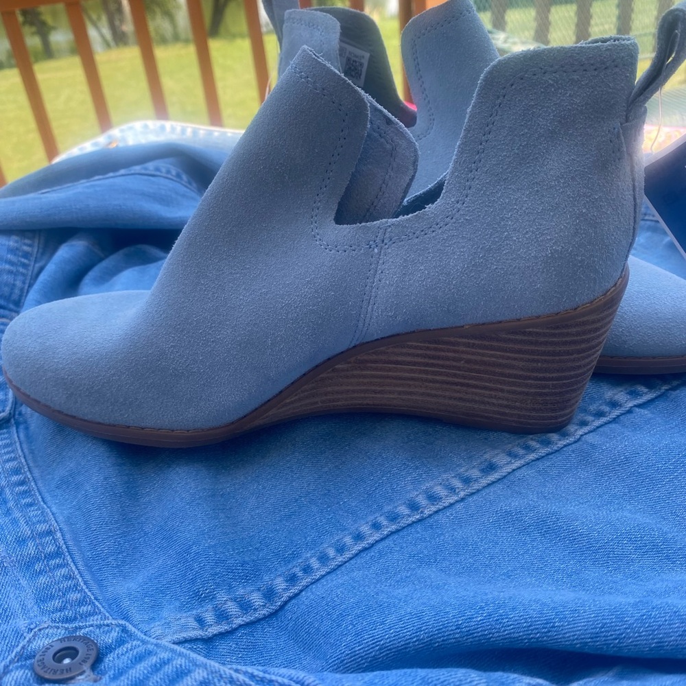 TOMS Kallie Wedge Bootie - Women size 8